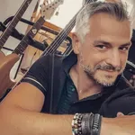 To so prve romantične fotografije Mihe Hercoga z novo srčno izbranko in videti sta do ušes zaljubljena