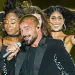 Osupljiva drama na koncertu Rickyja Martina: tekle so solze, kar je storil priljubljeni pevec, pa je vse pustilo brez beseda