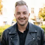 Dejan Dogaja se vrača k svojim začetkom (VIDEO)