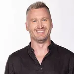 Redko ju vidimo skupaj v javnosti: tako lepo ženo ima Denis Avdić (nova fotografija)