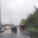 Prometuje se po mokrom i mjestimično klizavom kolniku