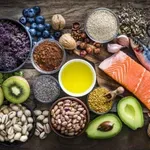 Serotonin je neurotransmiter i hormon koji igra ključnu ulogu u regulaciji raspoloženja