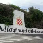 Direktor Cesta FBiH naredio uklanjanje velikog grafita kod Čapljine posvećenog Herceg-Bosni