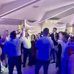 Ima ih ko Raguža – kćer i troje unučadi u istoj generaciji pjesmom ganuli djeda