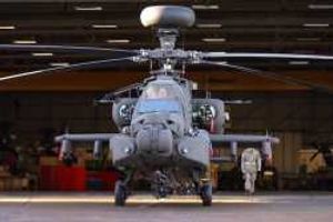 Britanska vojska predstavila novi AH-64E Apač
