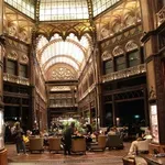 Ovaj kafić u Budimpešti pokazuje kako bi zagrebački Oktogon mogao izgledati