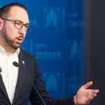 Zastupnica Drita optužila Tomaševića da zapošljava samo možemovce, on odgovorio: "Vaš suprug je zaposlen u Gradskoj upravi"