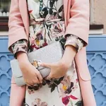 Krizma nije modna revija – je li vrijeme za uvođenje unificiranih krizmaničkih haljina?