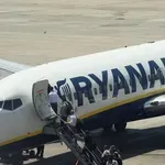 Ovakvu kampanju još niste vidjeli! "Rasprodaja sjedala za velike idiote. Rezervirajte prije nego Musk uzme jedno"