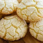 Ovi šećerni keksi s limunom savršena su božićna slastica, a jako ih je lako napraviti