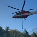 Užas u susjedstvu: Helikopter se zabio u stijenu i srušio, u njemu je pet osoba