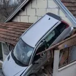 VIDEO Nevjerojatna prometna nesreća: "Mislio sam da se krov ruši"