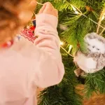 Zašto dijete gotovo uvijek izabere "najružniji" ukras za božićno drvce?