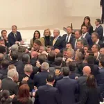 VIDEO Nova makljaža na sjednici: Nakon uvreda letjele i šake, intervenirali zaštitari