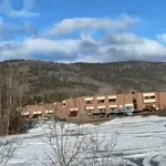 FOTO/VIDEO Masakr u školi i kući: 10 mrtvih osoba, još 25 ranjenih. Napadač je žena?