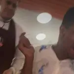 To se zove iznenađenje! Za rođendan ga toliko prestrašili da je pao sa stolca