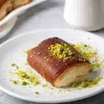 Turci je obožavaju: Svilenkasta slastica od mlijeka koja slast duguje (blago rečeno) neuobičajenom sastojku za kolače