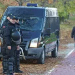 Obračun u susjedstvu! Htio podmetnuti požar pa pucao na policiju