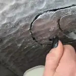 "Nisam dobro promislila": Vozačicu dočekalo smrznuto vozilo, pogledajte kako se snašla