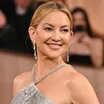 Kate Hudson u haljini koja je savršen primjer "tekućeg glamura"