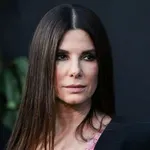 Sandra Bullock: Nepogrešive gležnjače idealne za dane kada nam je udobnost prioritet