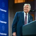 Trump poslao oštru poruku gradonačelniku Minneapolisa: "Igraš se vatrom"