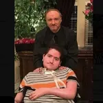 ICE je strpao u zatvor čovjeka koji se brinuo o teško bolesnom sinu, sada ga ne žele pustiti na njegov pogreb