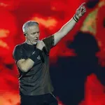 VIDEO Vučićevi pristaše usred Beograda raspalili Thompsona: "Ustaše! Tupadžije!"