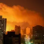 VIDEO Krvava noć u Kijevu! Rakete i dronovi ciljali stambene zgrade, ima mrtvih