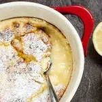 Engleski desert uz koji bi i kraljica pila čaj: Topli puding s limunom i - iznenađenjem