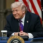 Nema gdje ga nema: Nakon kovanica Trumpov lik uskoro i na - putovnicama