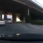 “Žuto je bilo”: Pred policijom prošao kroz čisto crveno, ali neki gledatelji svejedno vide žuto