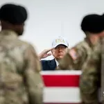 Video Trumpovog dočeka poginulih vojnika izazvao bijes: Televizijska kuća odmah je povukla sumnjiv potez