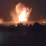 VIDEO Pogođen ruski aerodrom: Oštećeni pogoni za moćne rakete, buknuo požar