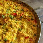 Isprobajte jednostavan recept za paellu: Španjolski klasik s piletinom gotov za manje od sat vremena