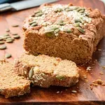 Ovaj kruh ne sadrži brašno ni kvasac, ne morate ga mijesiti niti čekati da se digne, a fantastičan je