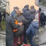 VIDEO Srbija na nogama: Napadi sjekirama, brutalno cipelarenje studenata na biralištima...
