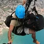 Glupiranje na visini umalo ga stajalo glave, kamera snimila važnu lekciju