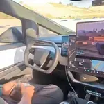 "Ova bi osoba trebala završiti u zatvoru": Snimka vozača u Cybertrucku zgrozila internet