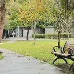 Pijan se posvađao s ljudima u parku: Digao se muškarac i brutalno ga pretukao, ostao je ležati na tlu