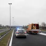 Detalji dramatične noći na A2: Nakon žestokog sudara automobil se pretvorio u buktinju, vatrogasci hitno intervenirali