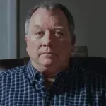 Bivši policajac završio u zatvoru zbog objave o Charlieju Kirku, podnio je tužbu: Isplatit će mu stotine tisuća dolara