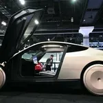 Cybercab snimljen na cestama Austina: Bliži se početak proizvodnje Tesle bez volana i papučica za gas i kočnicu