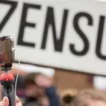 Moskva: Bruselj ustvarja nadzorovano družbo pod pretvezo demokracije