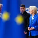 Tako kot ste si izbrali – zdaj trpite: EU zagotavlja Kijevu skoraj 50 od skupno 70 milijard nepovratne pomoči