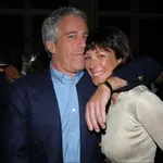 Še dva dni do usodnega pričanja: bo Ghislaine Maxwell razkrila vrhovne pedofile in zrušila bitcoin?