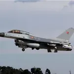 Francoski strokovnjak: Ameriška letala F-16 nimajo nobenih resnih možnosti proti ruskim bojnim letalom!