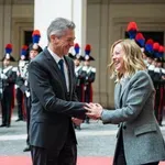 Italijanska premierka razkrila dvoličnost francoske politike: »Gnusno je, da Francija še naprej izkorišča Afriko!«