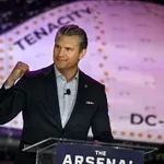 Demokrati zahtevajo odstavitev Hegsetha zaradi Irana: Pet točk obtožnice proti šefu Pentagona