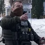 Ameriški agent hladnokrvno ustrelili žensko, izbruhnili protesti zoper nasilje agentov